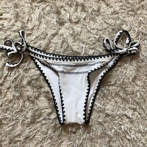 SOLD ON: M E R C A R I